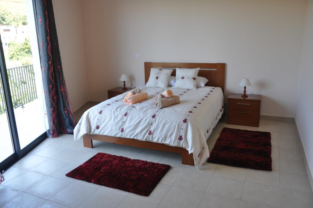 Casa Mao-Cheia Apartment อาร์โกดากาเลียตา ภายนอก รูปภาพ